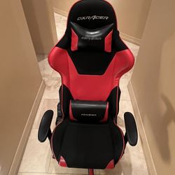 DXRacer Gaming Chair 