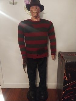 Life Size Freddy Krueger Animatronics