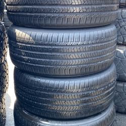265/50R20 Marca Goodyear En Muy Buenas Condiciónes De Vida 