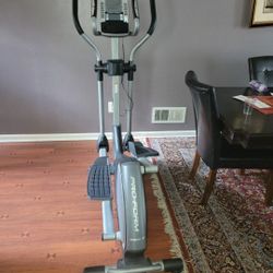 Pro Form Treadmill And Elliptical Exercise Machine 