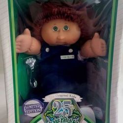 Cabbage Patch Kids Doll 25th Anniversary Red Auburn Hair Green Eye Blue Overalls