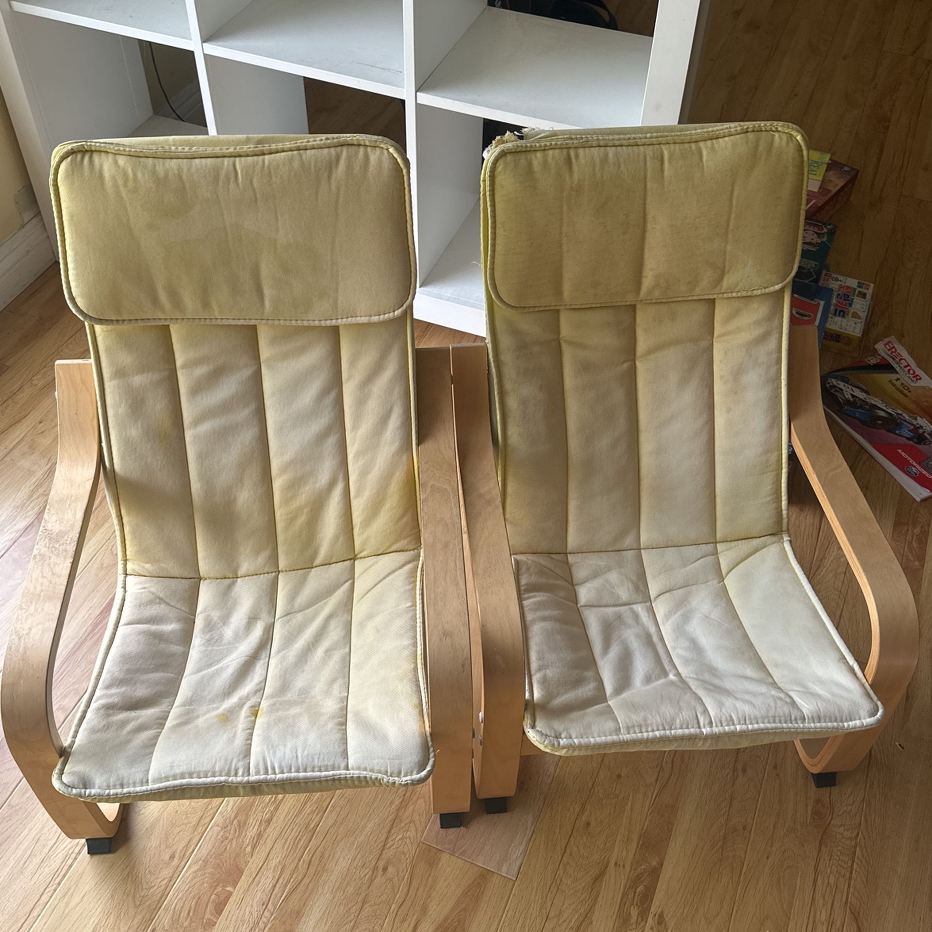 2 Green Comfy Chairs For Kids