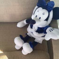 Mini Mouse In a Fur Dress