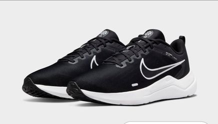 Nike  Men 8.5 y 10.5