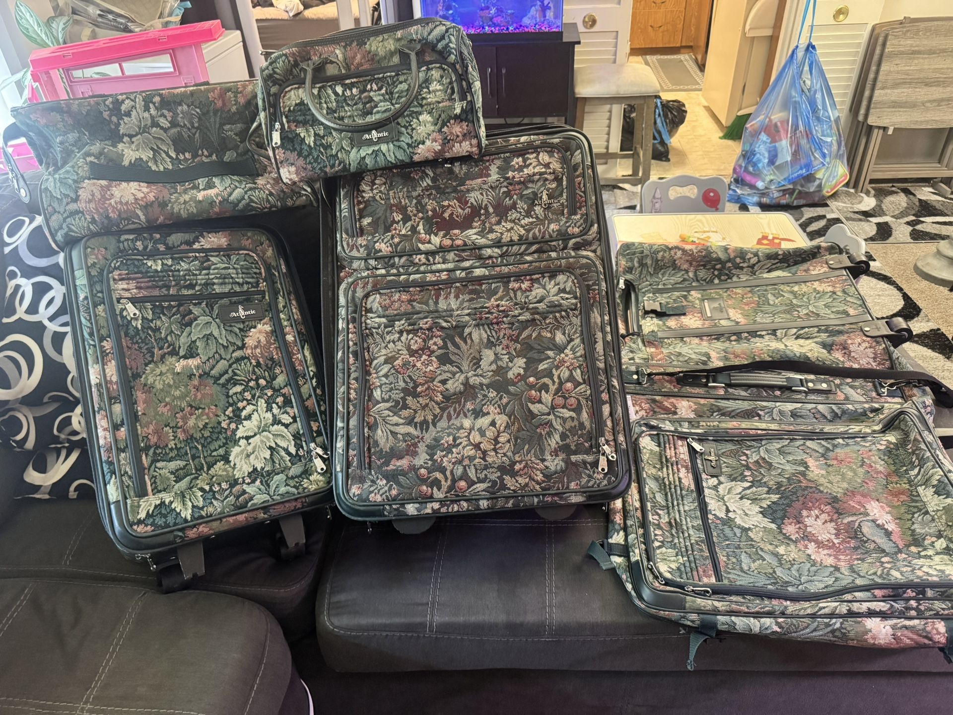 5 Pc Luggage Set