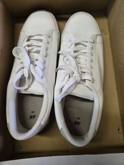 White shoes size 10.5