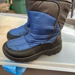 Snow Boots  Size  13