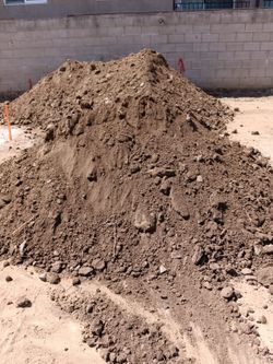 Free clean dirt delivery free