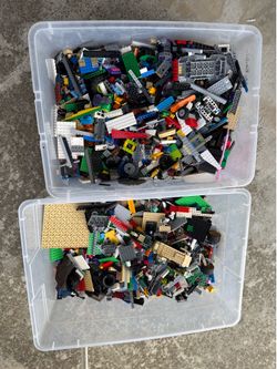 Mixed lego Two Bins - total 42lb