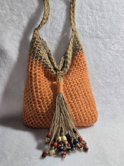 Handmade Jute Crossbody Bag – Boho Artisan Shoulder Purse with Tassel
Price: $30