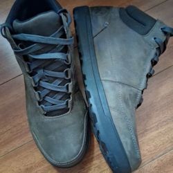 Forsake Phil Mid II Waterproof Leather Sneaker Boots Men's Size 8 Like New