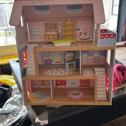 Doll House 