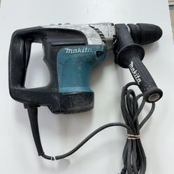 MAKITA HR4002 HAMMER DRILL W /CASE (DSS)