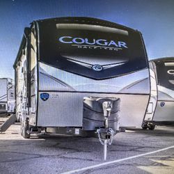 2020 COUGAR 26 ft. (RBSWE) Travel Trailer 