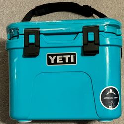 Yeti Aquifer Blue - NEW NEVER USED Hard Cooler