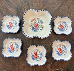 Japanese Porcelain Scalloped Bowl Set with Floral Design