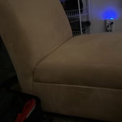 Small Loveseats 