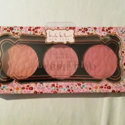 Nicole Miller New York  Blush Trio Pallet 
