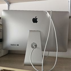 Apple Desktop Monitor