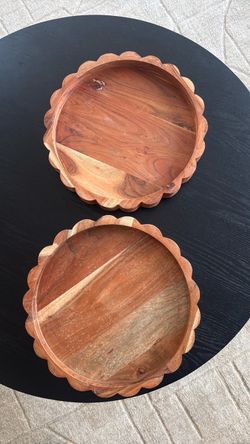 Set of 2 Acacia Wood Serving Trays