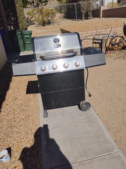 Barbecue With Propane Tank