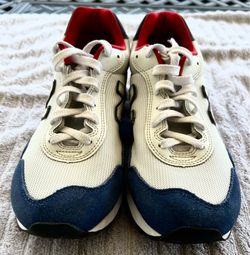 New Balance 9M