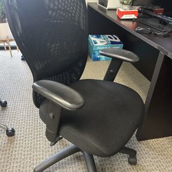 Black Mesh Office Chairs x 4