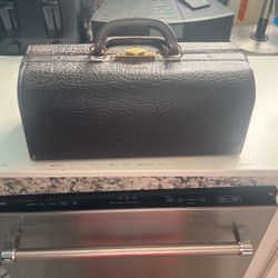 Vintage Doctor Carry Bag Made By Schell