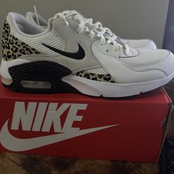 Nike Women Size 9 $89 
