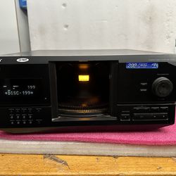 Sony CDP-CX235 200 Disc CD Player * PARTS / REPAIR