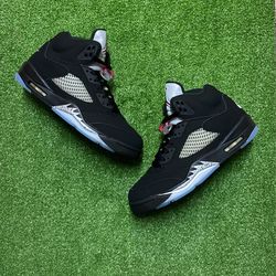 Jordan 5 Metallic Size 10.5 Vnds 