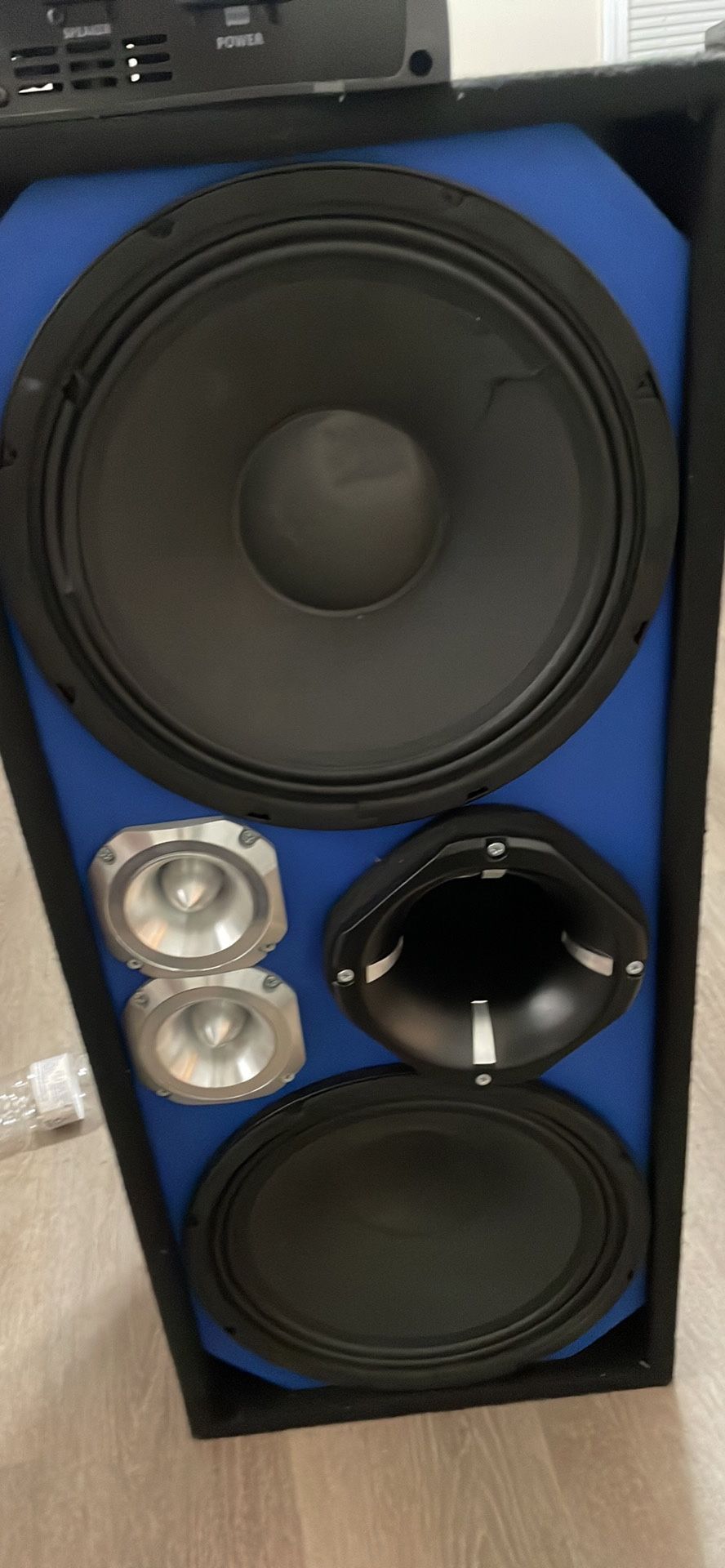 Chuchero 12" Con Driver Y 2 Twitter + Taramp 3k