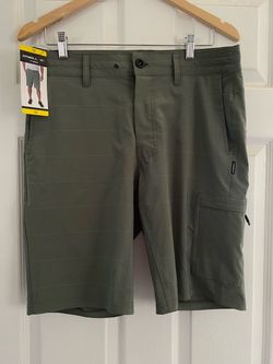 New O’Neill Men’s Hybrid Crossover Cargo Shorts Size 32 Color Green With Stripes