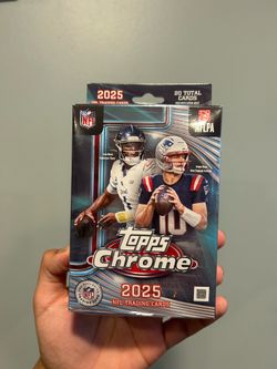 2025 Topps NFL Chrome Football Trading Card Hanger Box