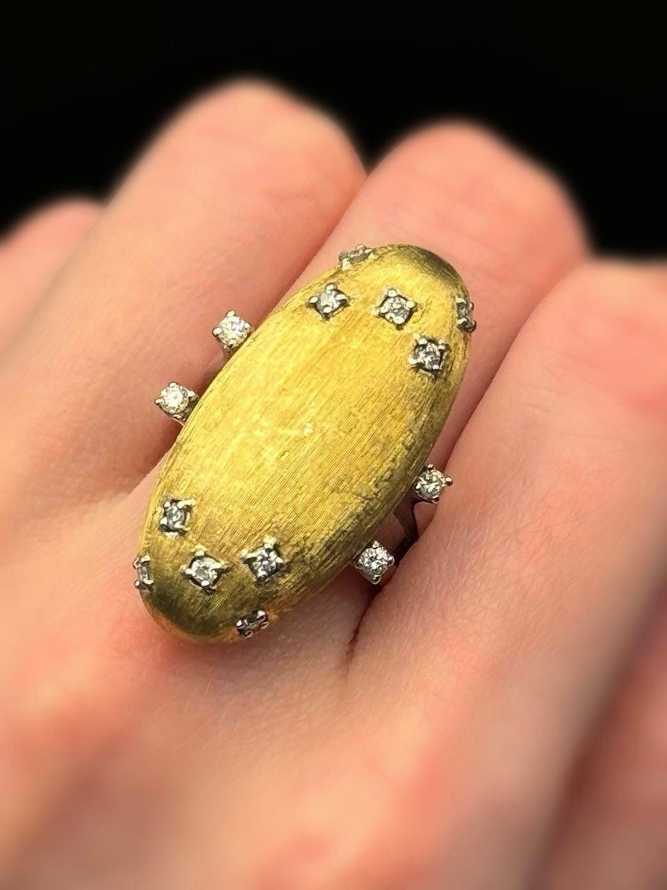 18k solid yellow and white gold 0.5CTW Diamond brushed ring 11.5 grams sz 6.5