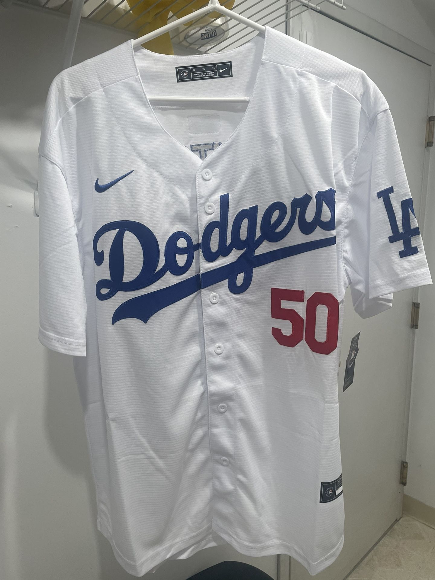 Los Angeles Dodgers Mookie Betts stitched jersey size XL