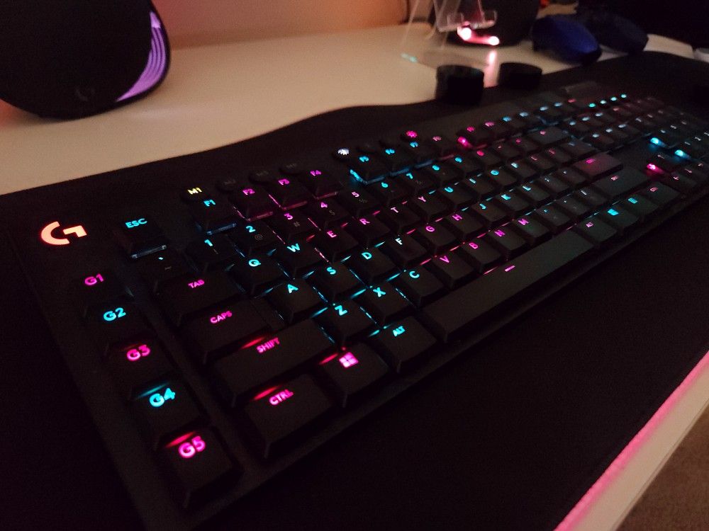 Logitech G915 Wireless Keyboard