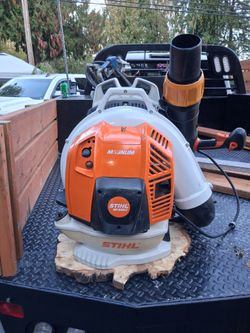 Stihl BR800C, like new, super powerful, easy to use and start. Firm on price.