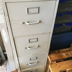 4 DRAWER METAL FILING CABINET