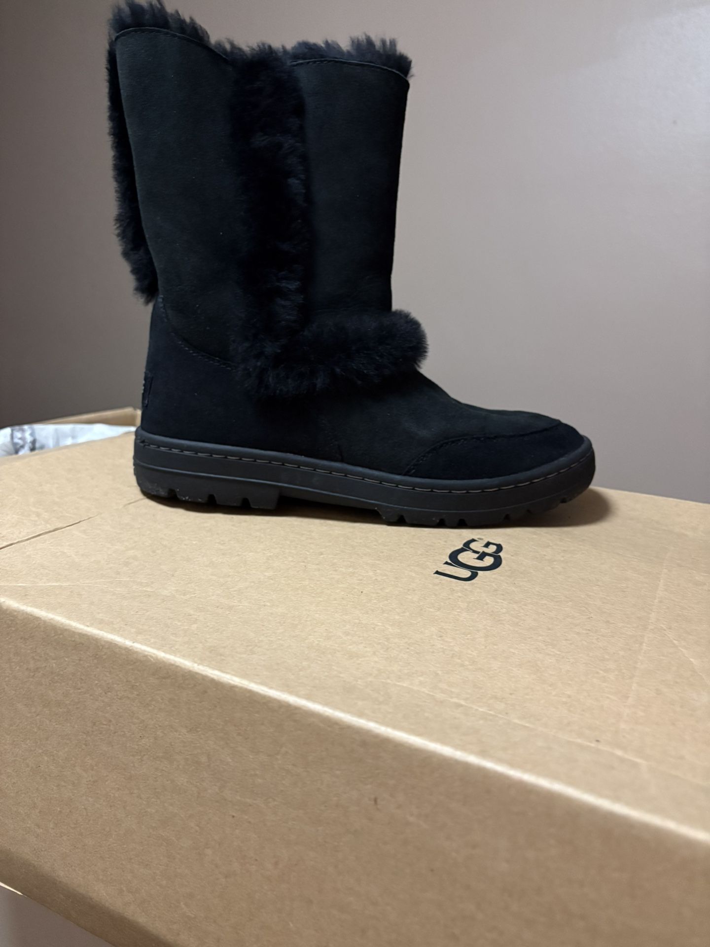 Ladies Black UGG Boots Size 8