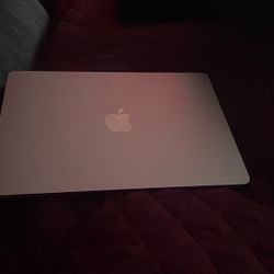 MacBook