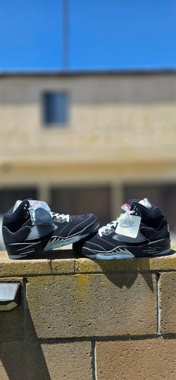 Jordan 5 Retro OG
Black Metallic Reimagined