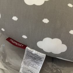 Momcozy pillow
