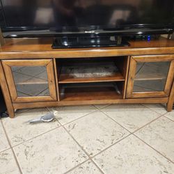 Free Wood TV Stand For 65 Inch TV