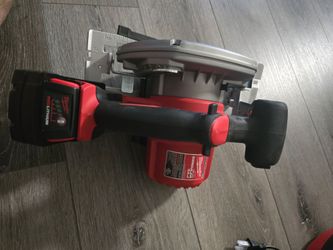 Milwaukee Cordless Circular Saw