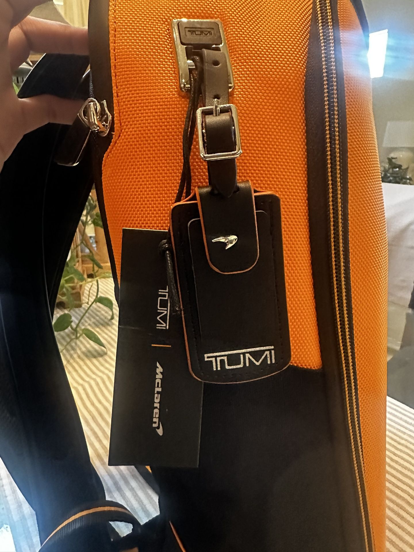 camera backpack tumi Alpha Bravo Navigation Khaki nonpromo Its suitable for both TUMI Alpha Bravo Esports Color:Tnf White Metallic Melange