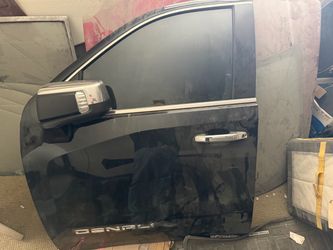 Left Side Front And Rear Doors 2024 GMC Sierra 1500