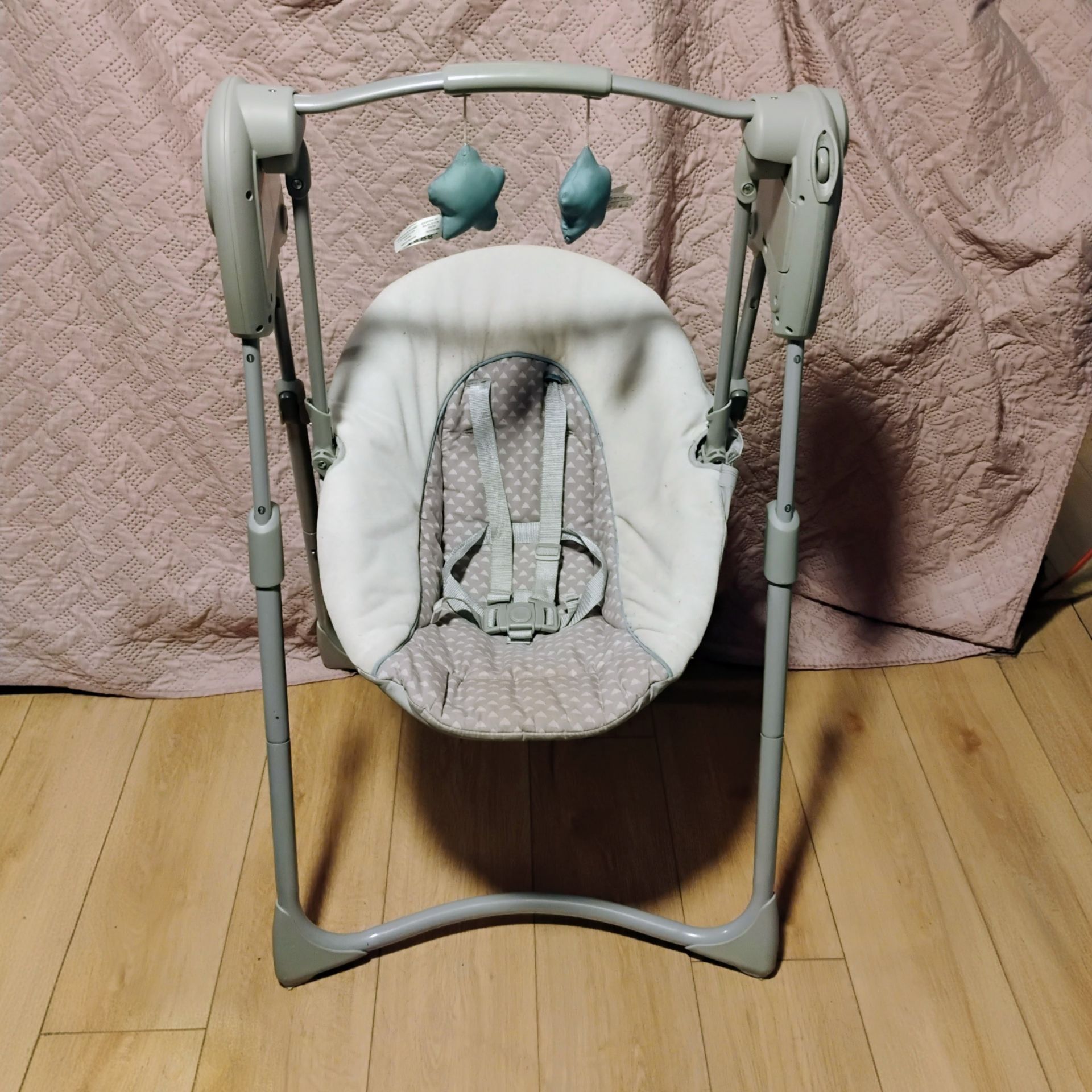 Baby swing