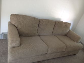 Sofa, very clean, cushy