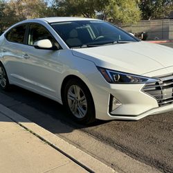 2019 Hyundai Elantra